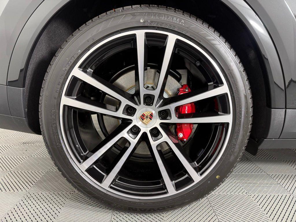 new 2026 Porsche Cayenne car