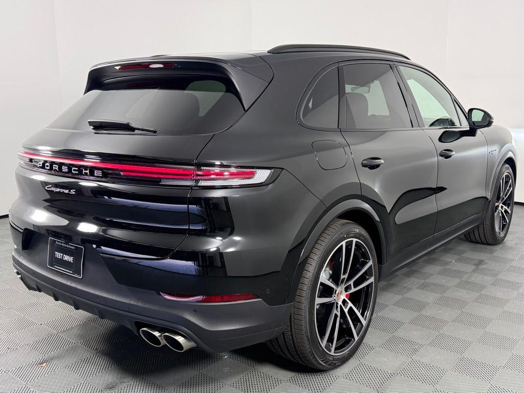 new 2026 Porsche Cayenne car