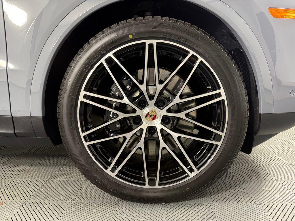 new 2026 Porsche Cayenne car