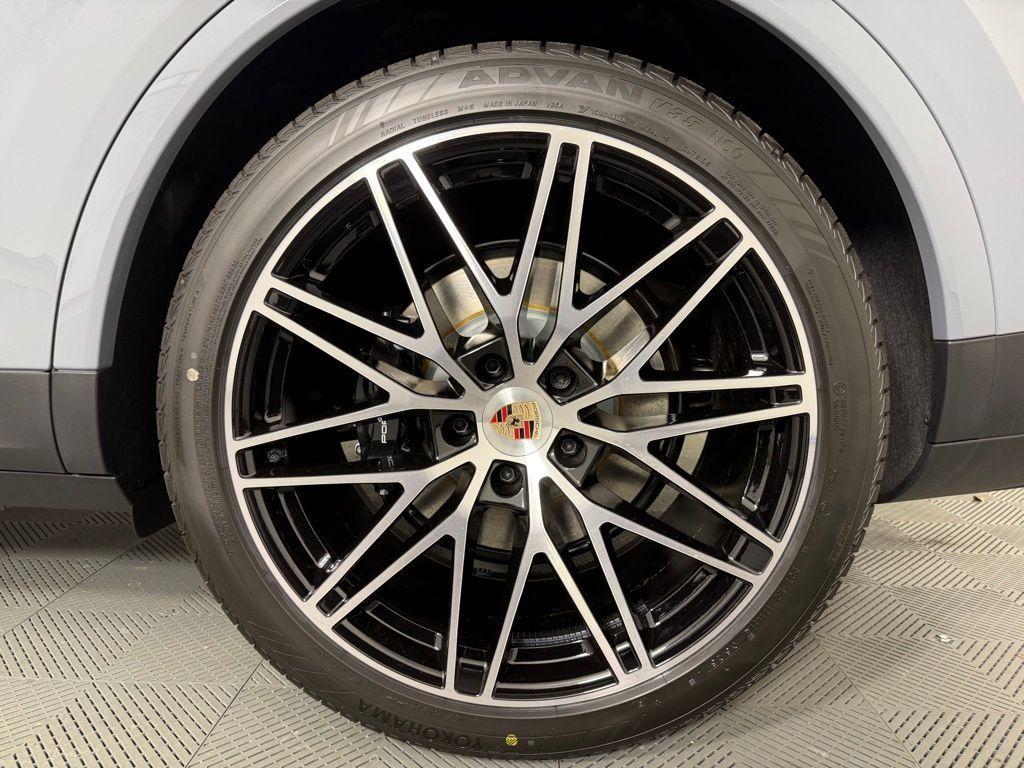 new 2026 Porsche Cayenne car