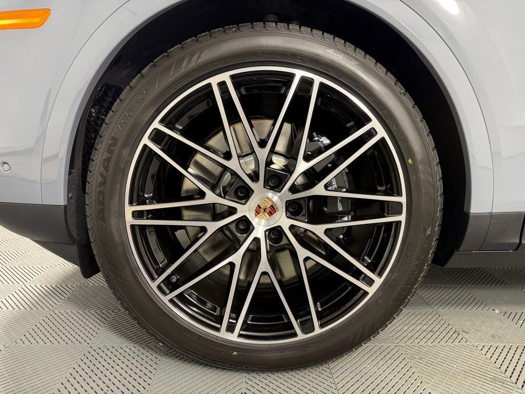 new 2026 Porsche Cayenne car