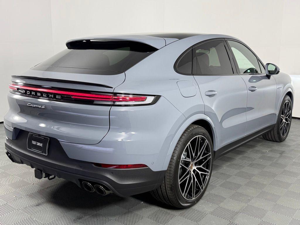 new 2026 Porsche Cayenne car