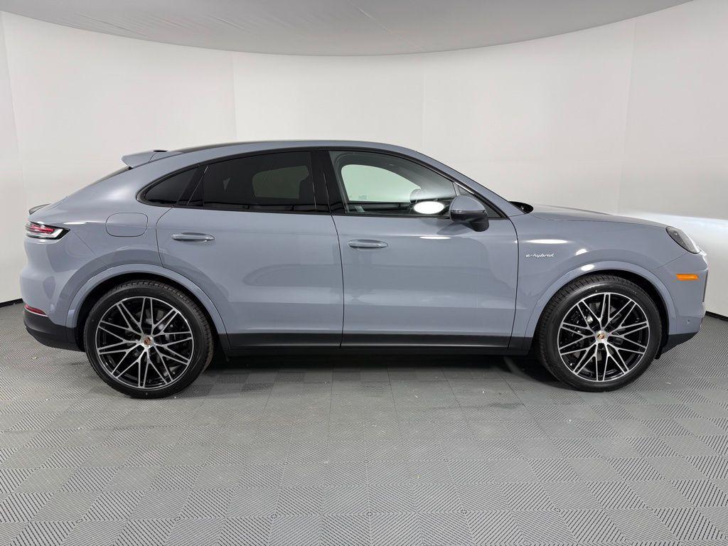 new 2026 Porsche Cayenne car