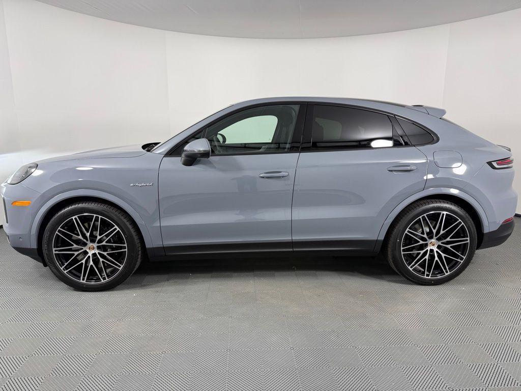 new 2026 Porsche Cayenne car