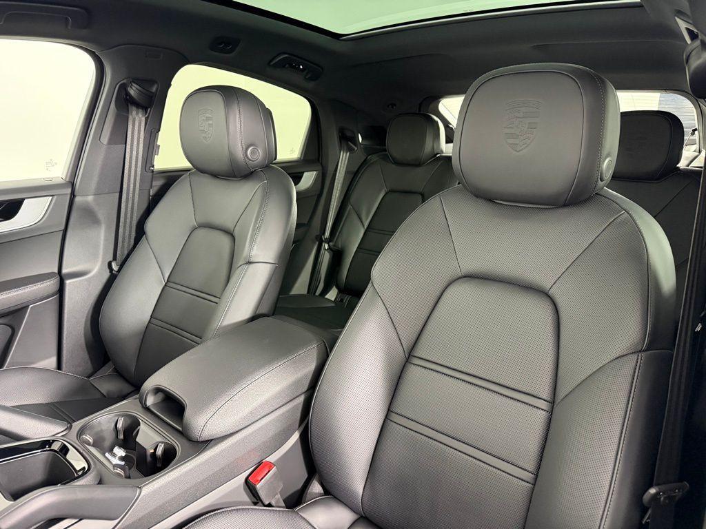 new 2026 Porsche Cayenne car