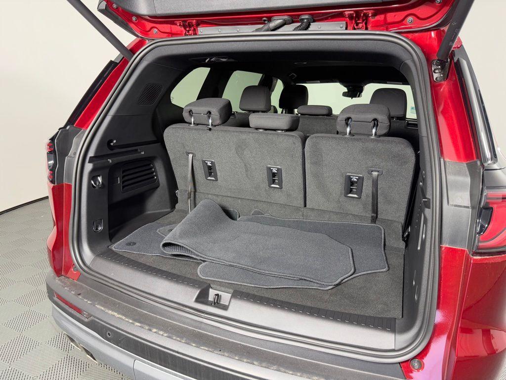 used 2025 GMC Acadia car, priced at $37,495