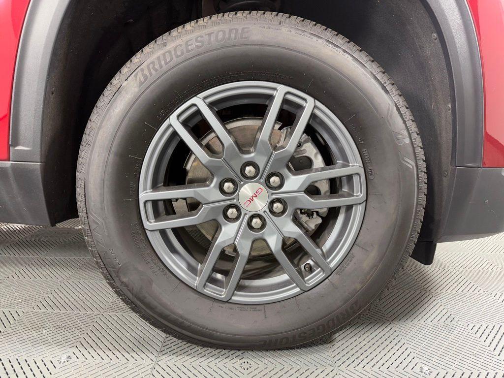 used 2025 GMC Acadia car, priced at $37,495