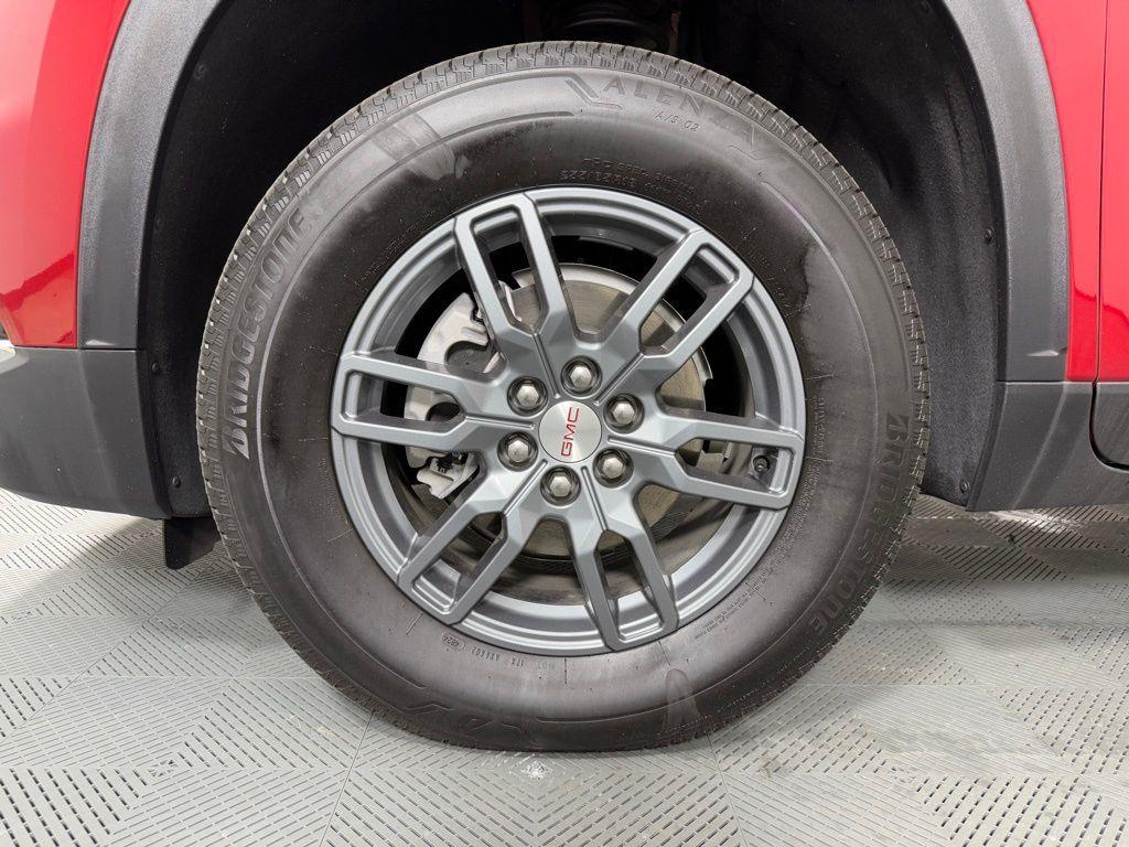 used 2025 GMC Acadia car, priced at $37,495