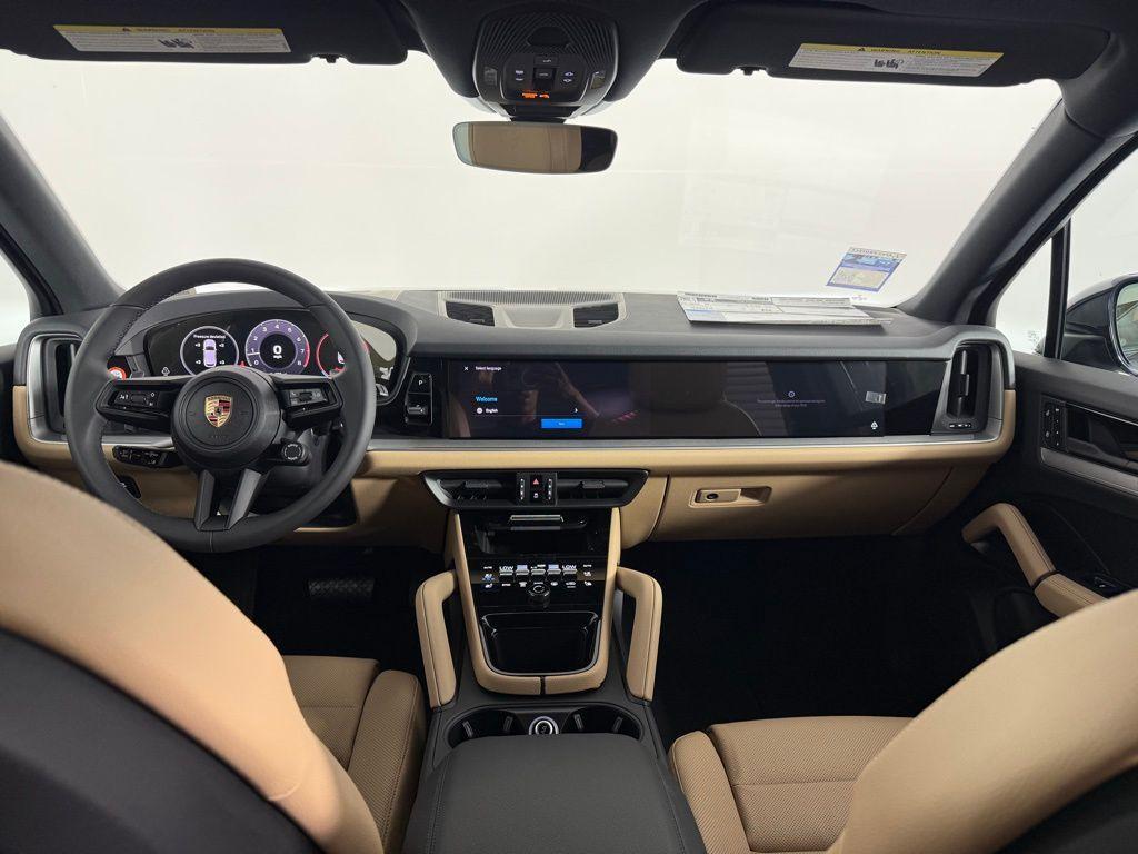 new 2025 Porsche Cayenne car, priced at $105,955