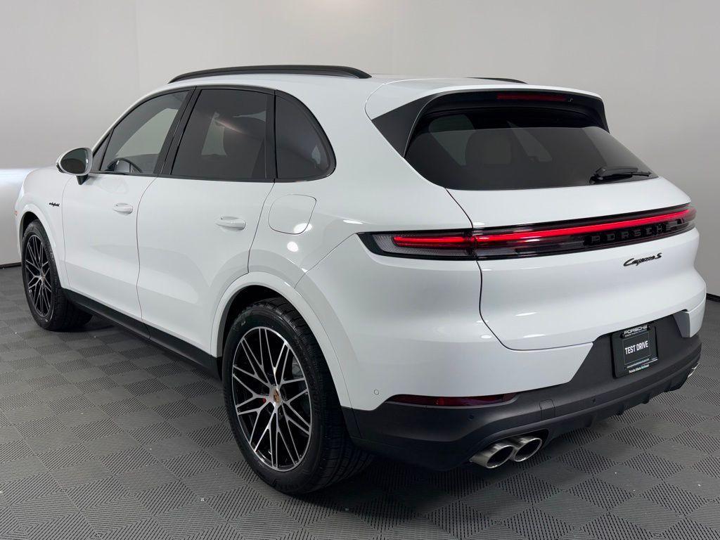 new 2026 Porsche Cayenne car, priced at $135,080