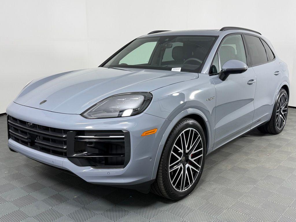 new 2025 Porsche Cayenne car
