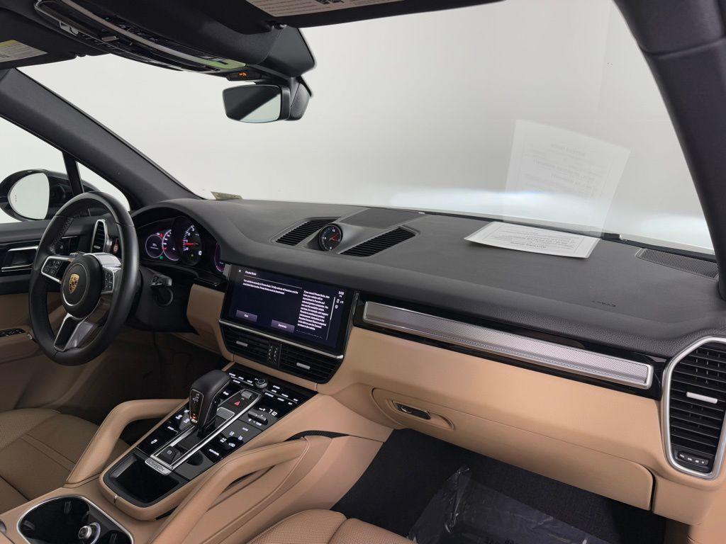 used 2022 Porsche Cayenne car, priced at $59,795