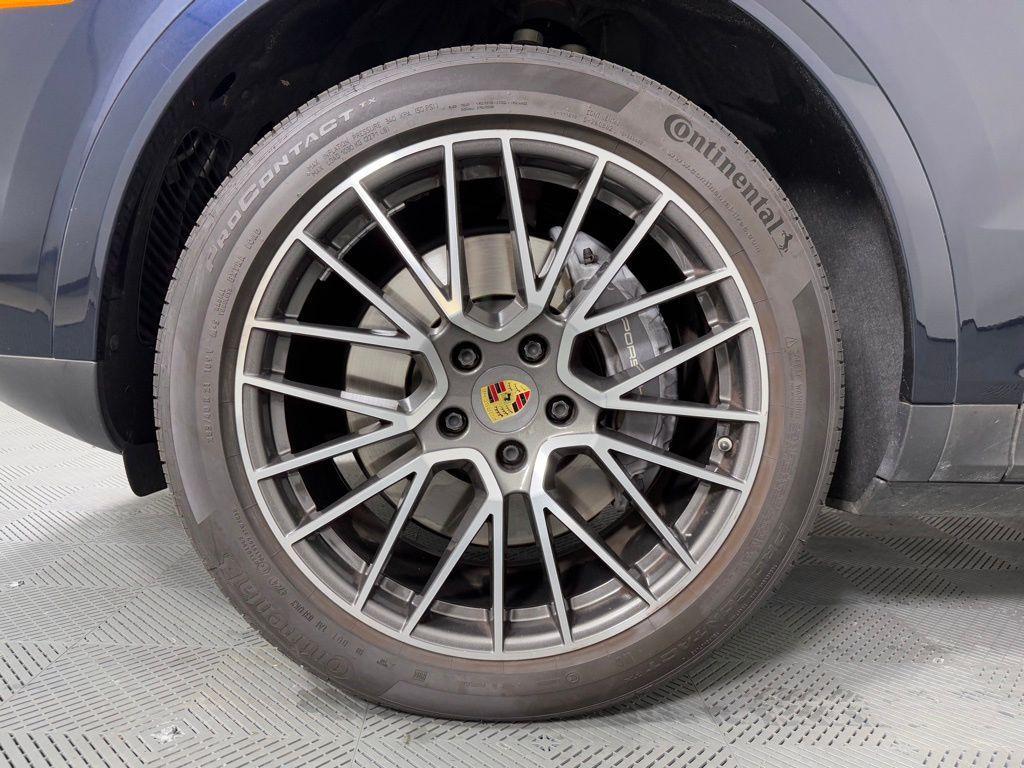 used 2022 Porsche Cayenne car, priced at $59,795