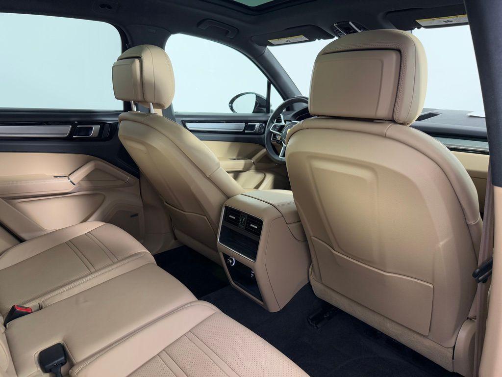 used 2022 Porsche Cayenne car, priced at $59,795
