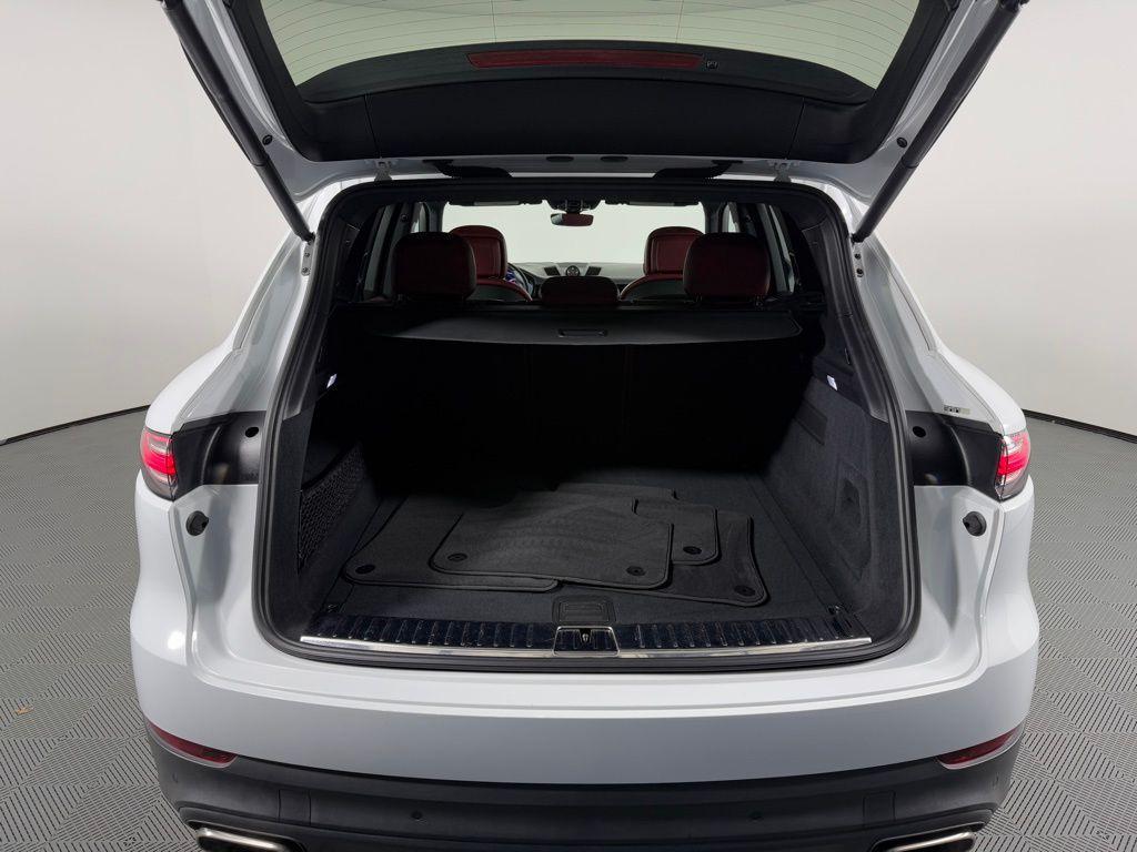 used 2020 Porsche Cayenne car, priced at $44,795