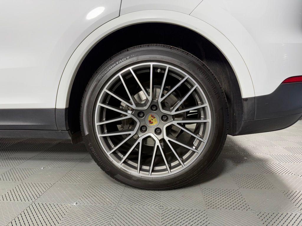 used 2020 Porsche Cayenne car, priced at $44,795