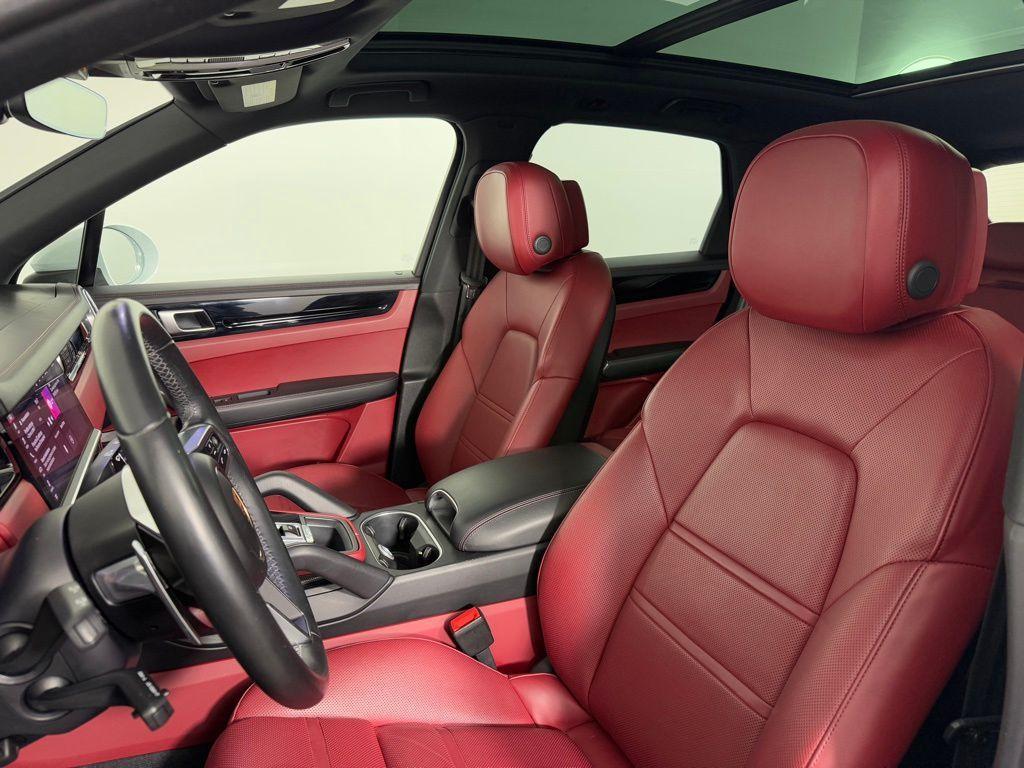 used 2020 Porsche Cayenne car, priced at $44,795