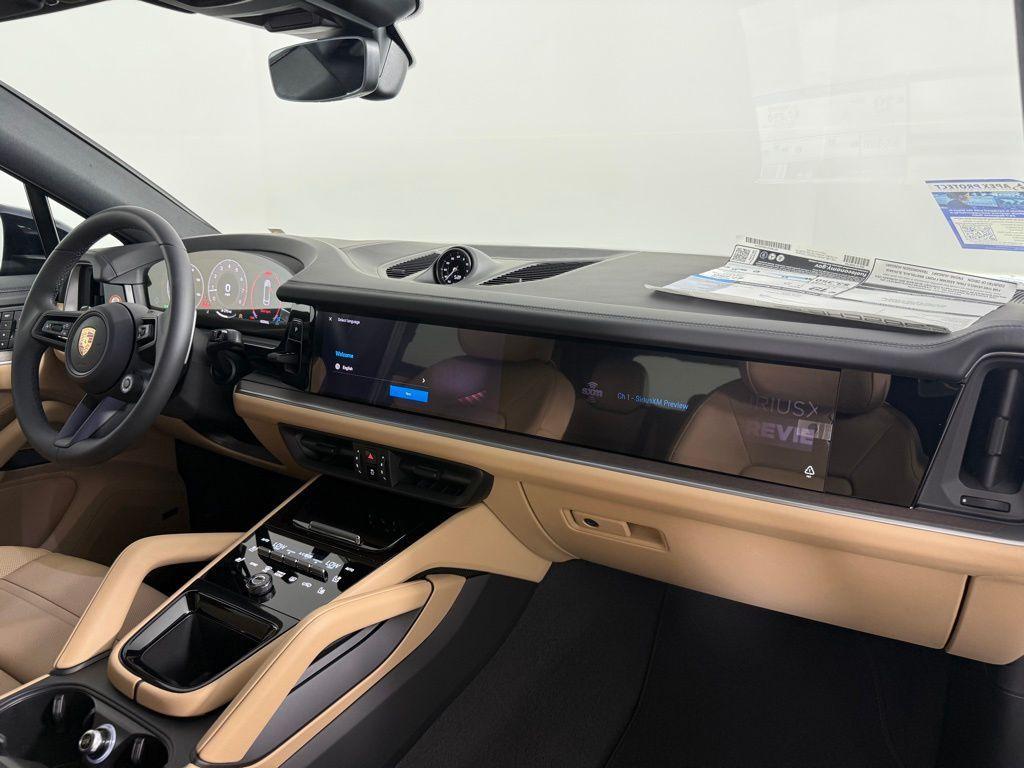 new 2025 Porsche Cayenne car, priced at $112,775