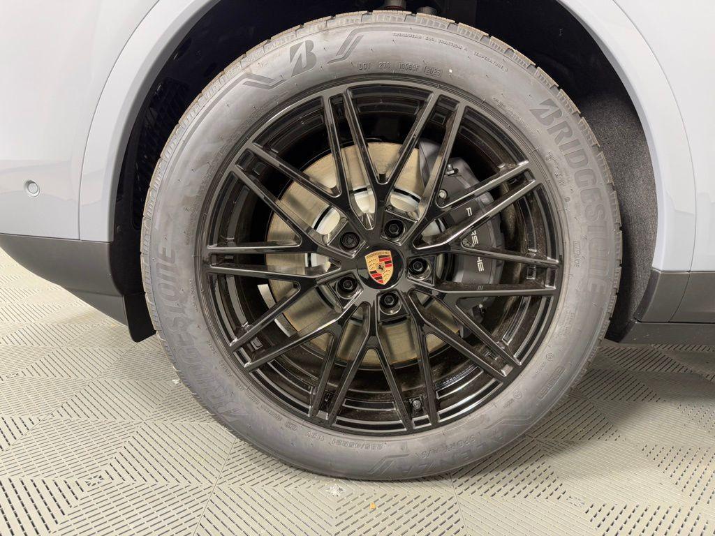 new 2026 Porsche Cayenne car, priced at $129,910