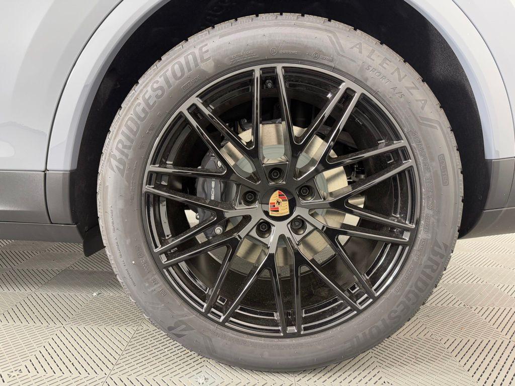 new 2026 Porsche Cayenne car, priced at $129,910
