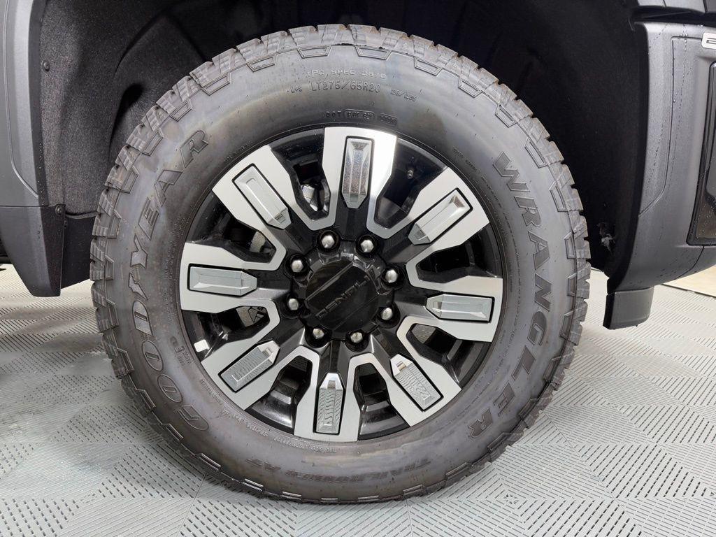 used 2025 GMC Sierra 2500 car, priced at $78,495