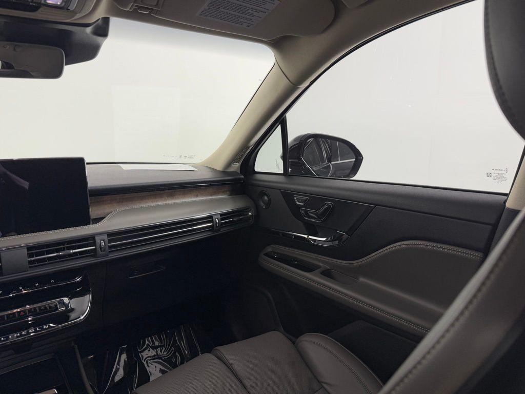 used 2023 Lincoln Corsair car, priced at $35,495
