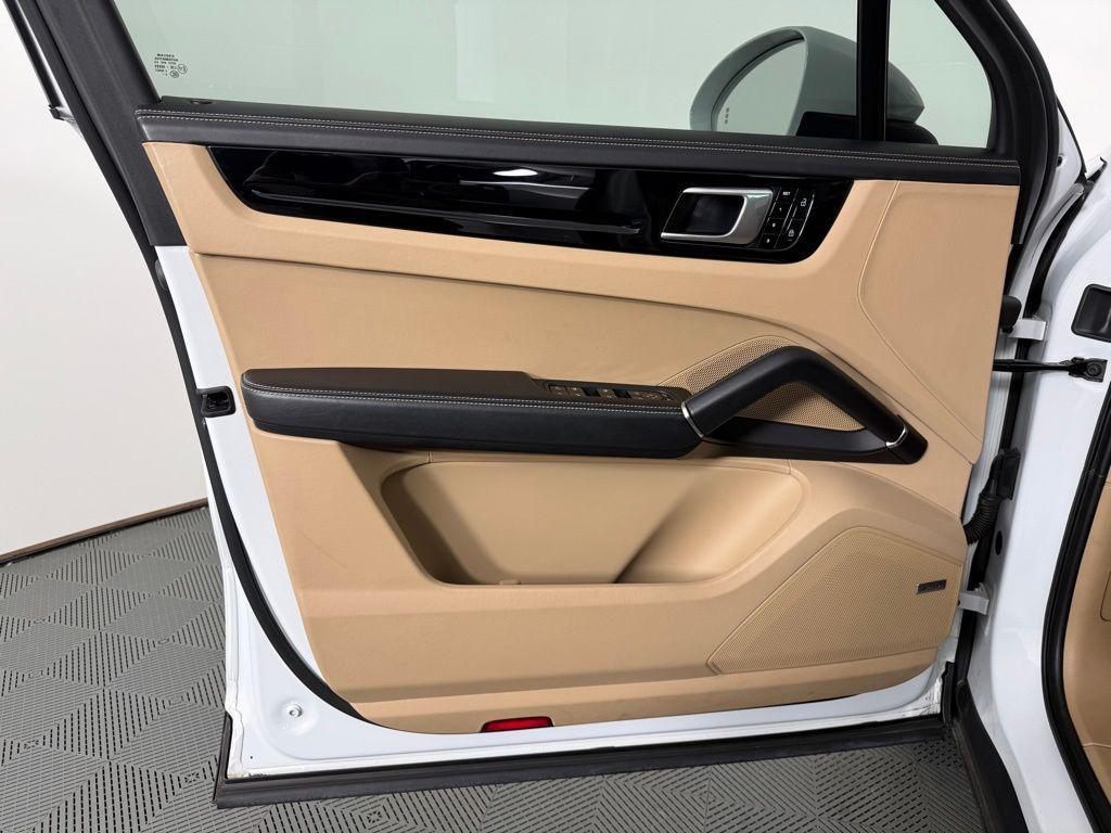 used 2021 Porsche Cayenne car, priced at $49,995