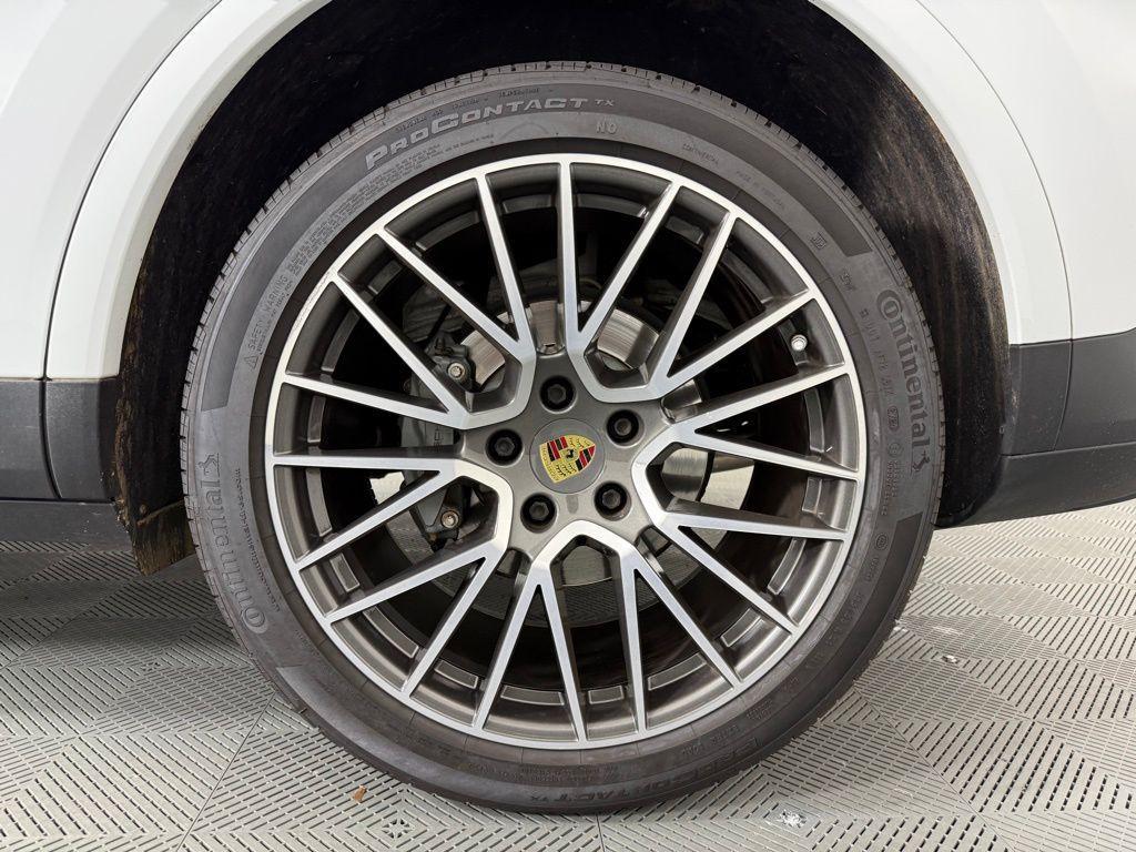 used 2021 Porsche Cayenne car, priced at $49,995