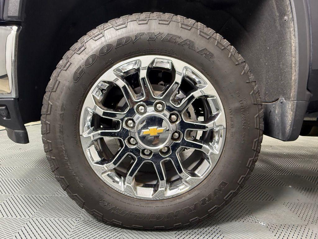 used 2024 Chevrolet Silverado 2500 car, priced at $65,495