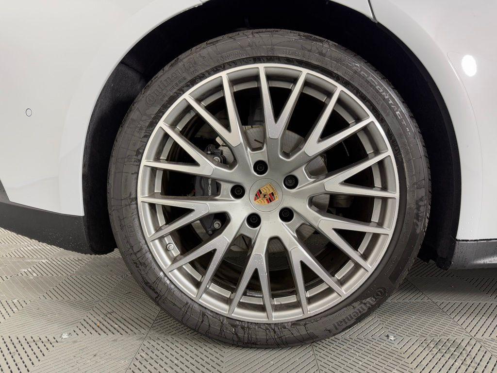 new 2026 Porsche Panamera car, priced at $134,670