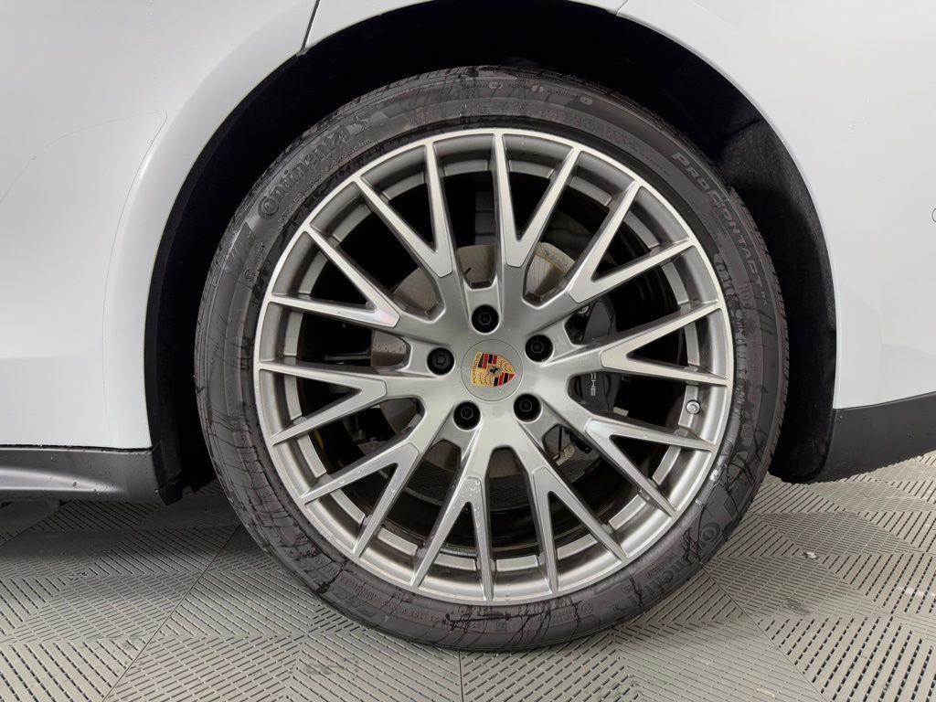 new 2026 Porsche Panamera car, priced at $134,670