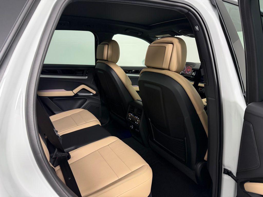 new 2026 Porsche Cayenne car, priced at $106,060