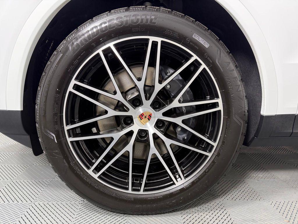 new 2026 Porsche Cayenne car, priced at $106,060