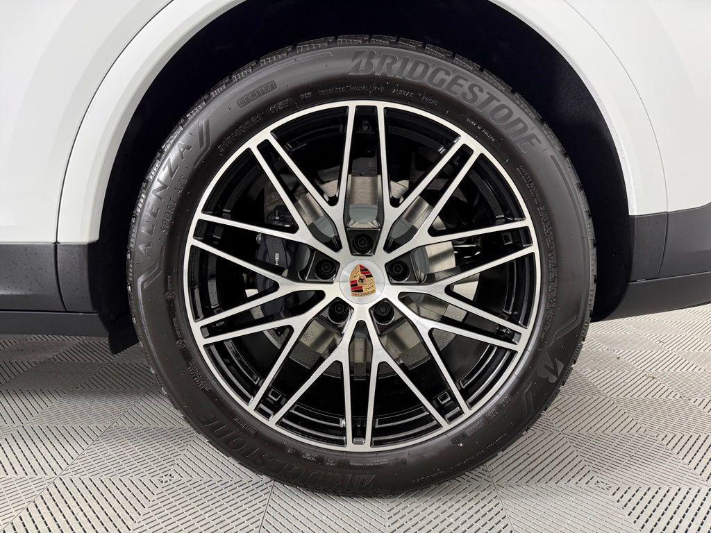 new 2026 Porsche Cayenne car, priced at $106,060