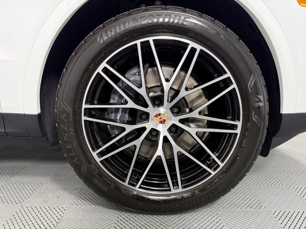 new 2026 Porsche Cayenne car, priced at $106,060