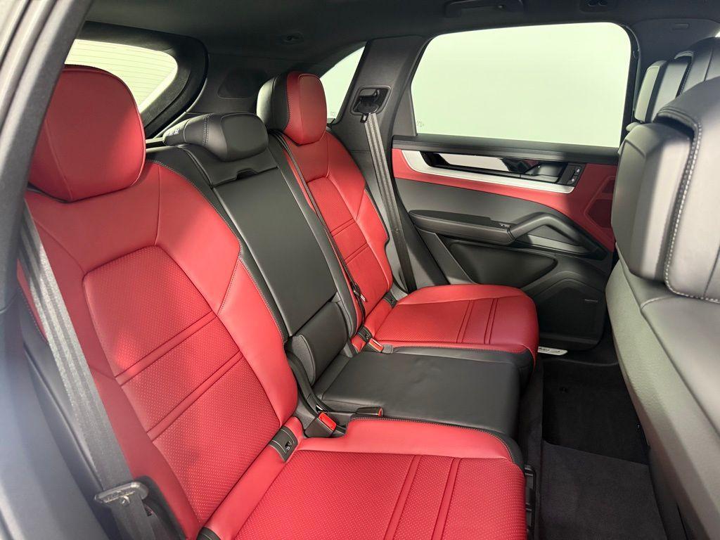new 2025 Porsche Cayenne car, priced at $105,715
