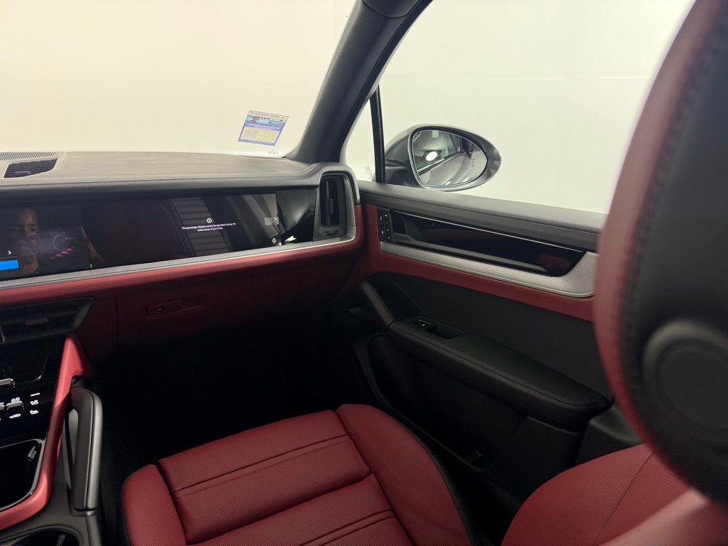 new 2025 Porsche Cayenne car, priced at $105,715