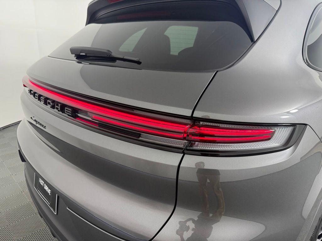 new 2025 Porsche Cayenne car, priced at $105,715