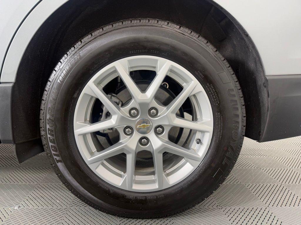 used 2023 Chevrolet Equinox car, priced at $21,295