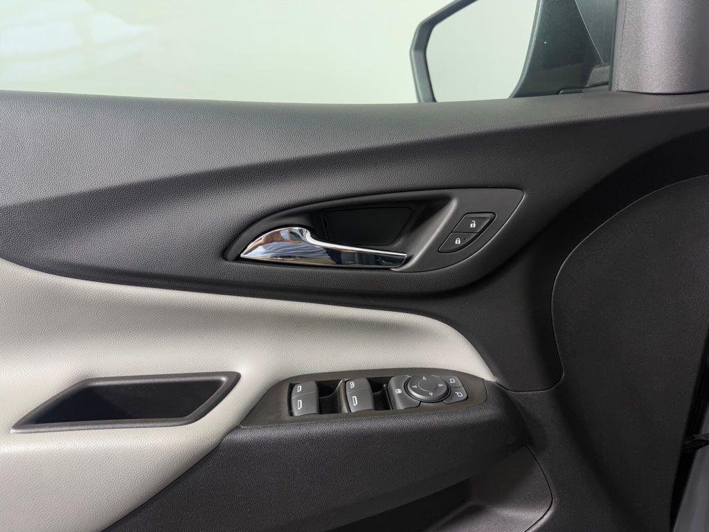 used 2023 Chevrolet Equinox car, priced at $21,295