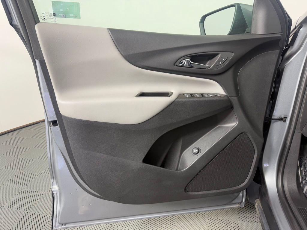 used 2023 Chevrolet Equinox car, priced at $21,295