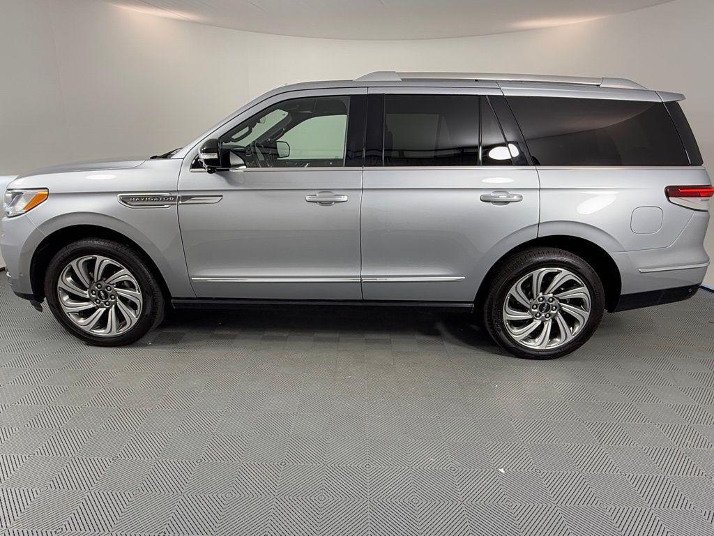 used 2024 Lincoln Navigator car, priced at $66,995