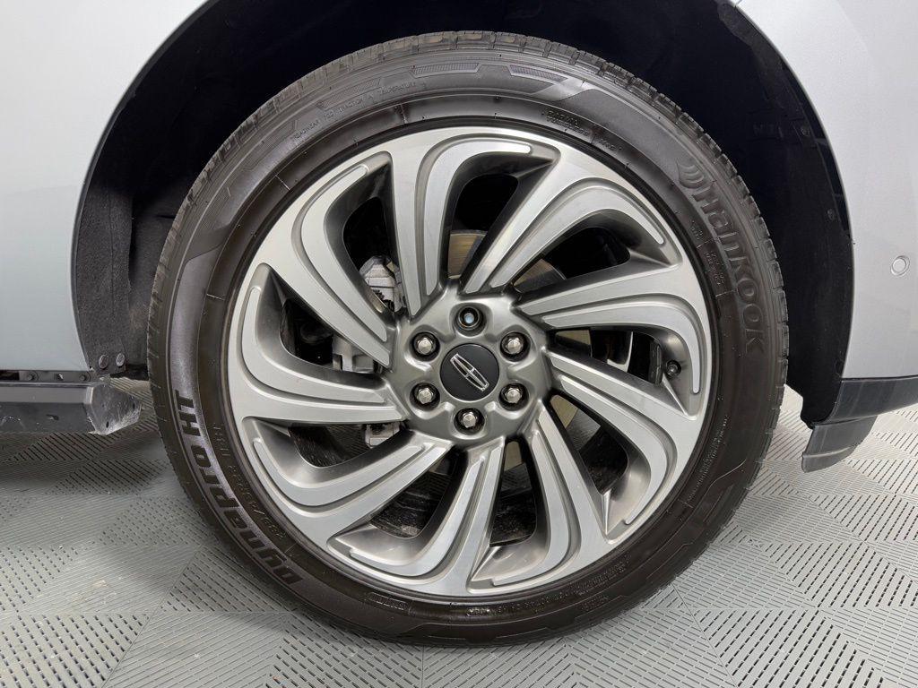 used 2024 Lincoln Navigator car, priced at $66,995