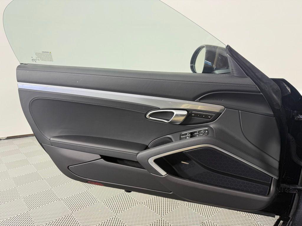 new 2025 Porsche 718 Boxster car, priced at $100,085