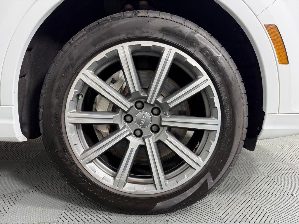 used 2018 Audi Q7 car, priced at $17,495