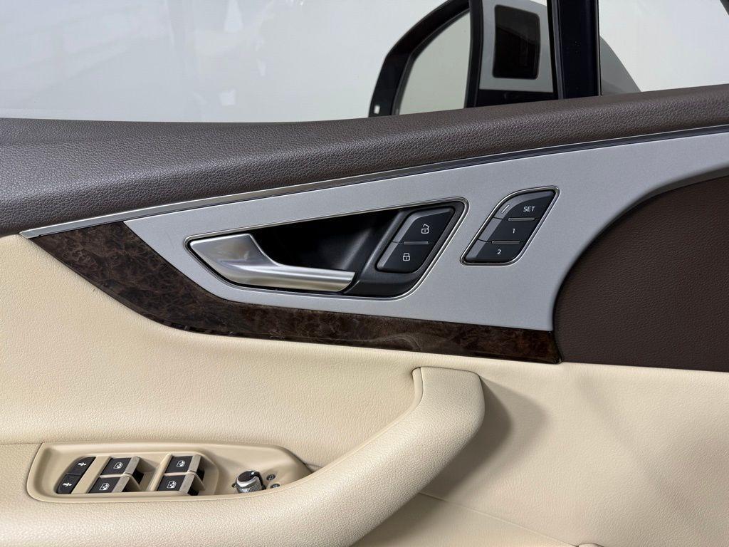 used 2018 Audi Q7 car, priced at $17,495