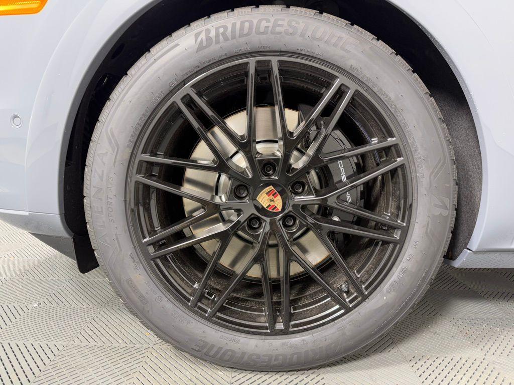 new 2026 Porsche Cayenne car, priced at $153,270