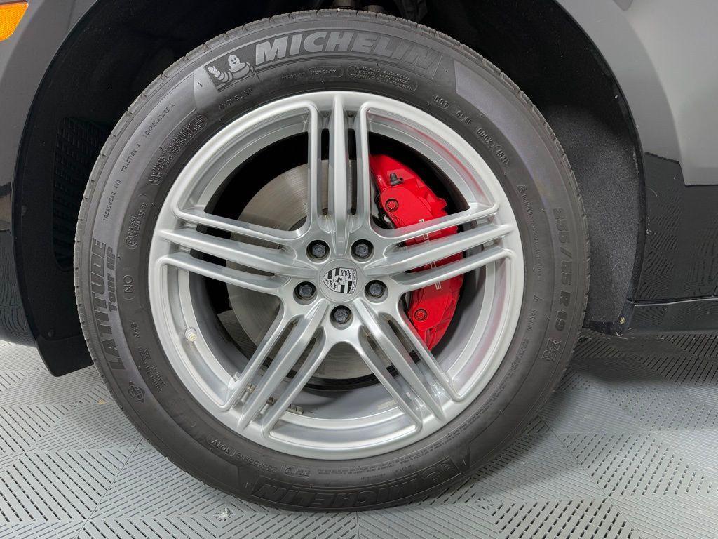 used 2018 Porsche Macan car, priced at $34,495