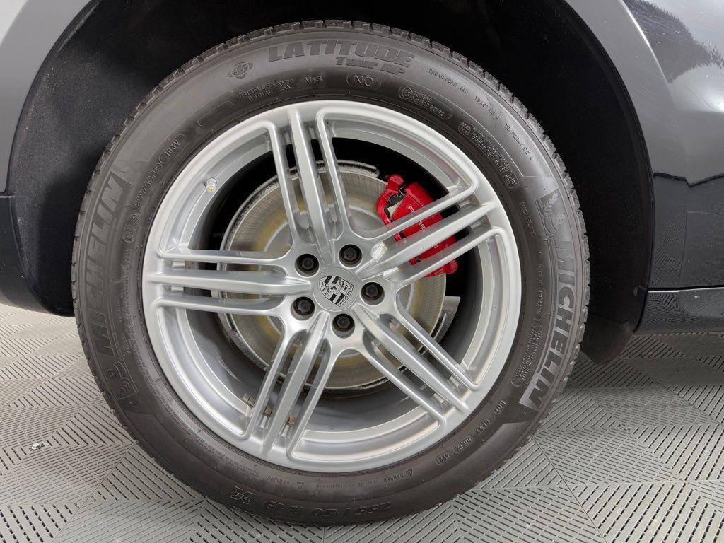 used 2018 Porsche Macan car, priced at $34,495