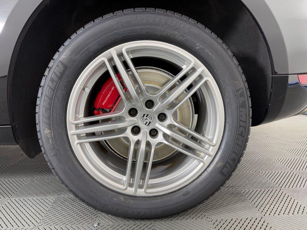 used 2018 Porsche Macan car, priced at $34,495